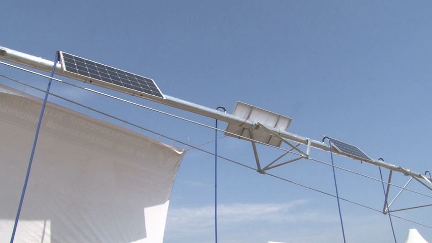 Ученые Аграрного университета представили дождевальную машину на солнечных батареях