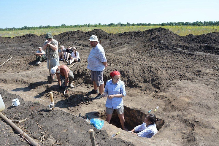 В Саратовской области археологи обнаружили родовой могильник племенного вождя