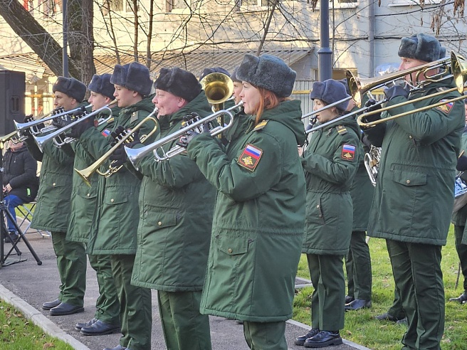В Саратове открыли памятник кадетам