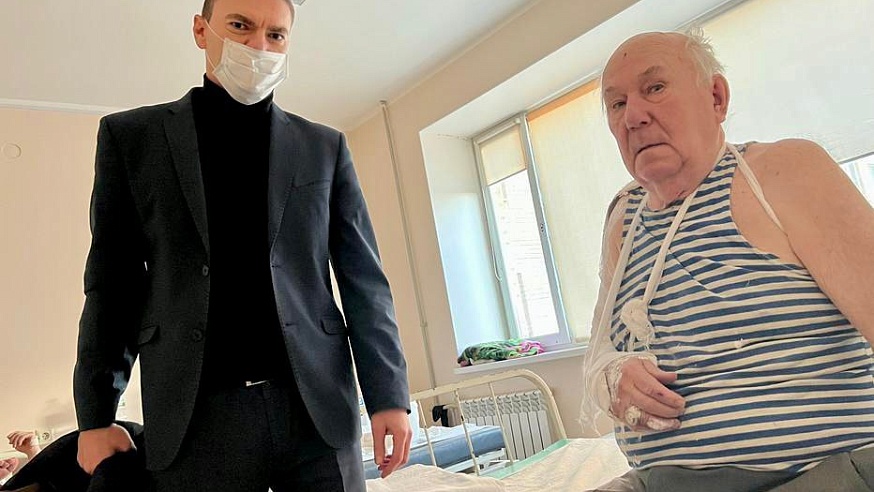 В больницах Саратова остаются четверо пострадавших после ДТП с автобусом