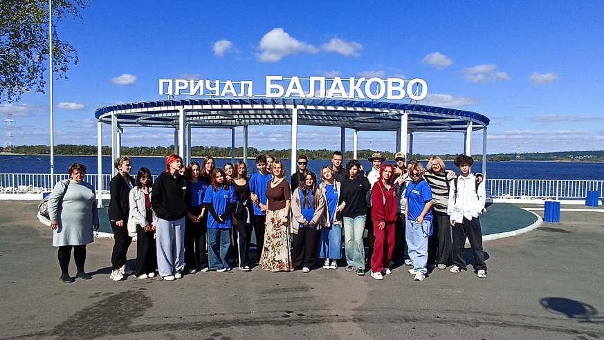 В информационном центре Балаковской АЭС в рамках федерального проекта «Университетские смены» побывали школьники из Мариуполя