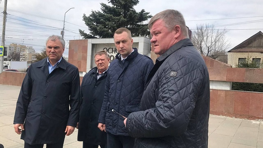 Депутат Госдумы: Володин предложил чиновникам Саратова самим переделывать недостатки на набережной