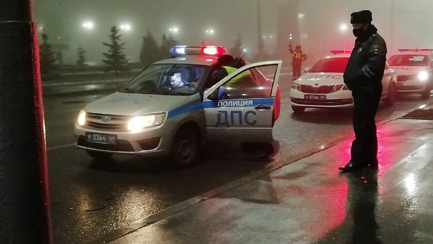 Серьезное ДТП на Московской: столкнулись автобус 2Д и легковушка