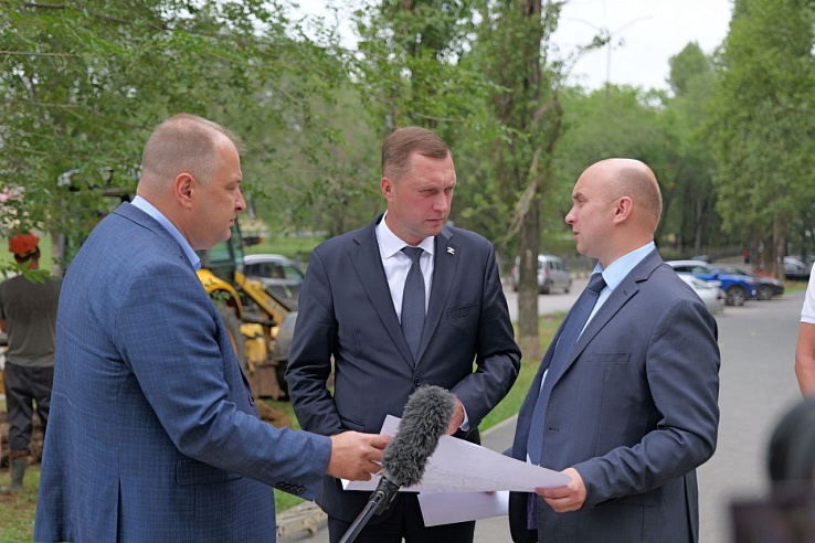 На проспекте Строителей завершается ремонт водопровода 