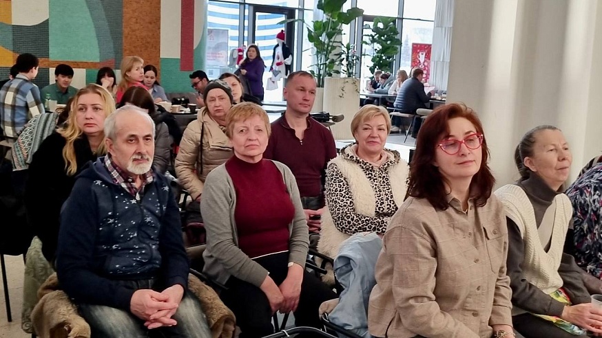 Посетителям выставки "Россия" рассказали о секретах приготовления саратовского калача