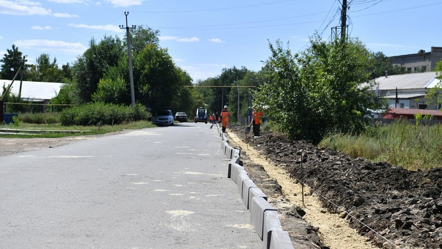 В трех районах Саратовской области начался ремонт тротуаров