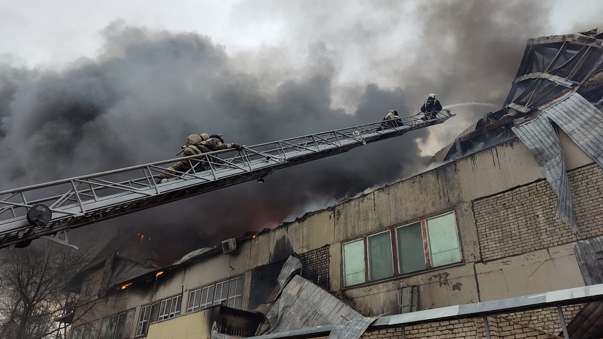 В Ленинском районе произошел крупный пожар в типографии