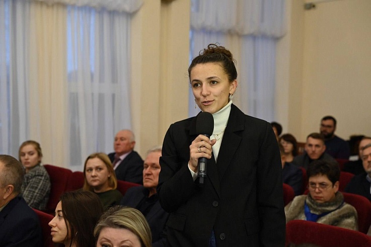 Глава Энгельсского района отчитался перед жителями