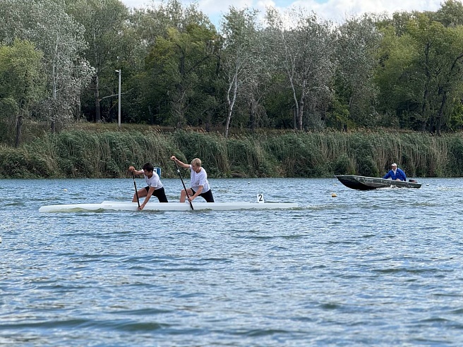В Энгельсе проходит Первенство России по гребле на байдарках и каноэ