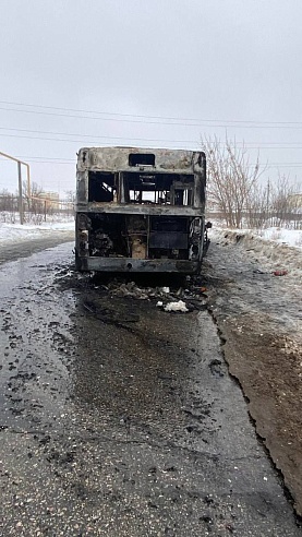 В Заводском районе полностью сгорел автобус 36-го маршрута