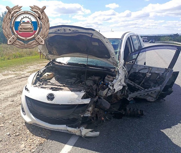 В тройном ДТП под Вольском пострадал 23-летний водитель "Гранты"