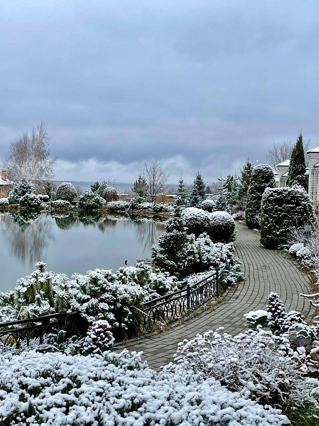 Володин поделился снимками заснеженного Иоанновского монастыря под Саратовом
