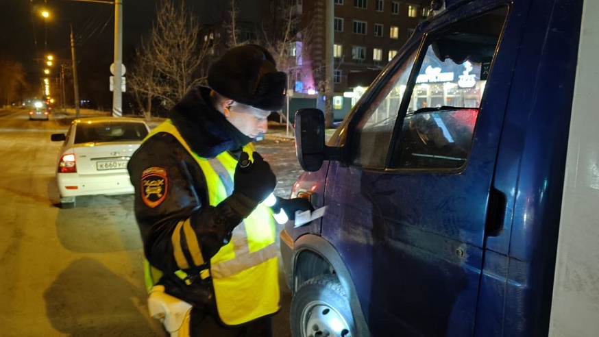 За выходные на дорогах Саратовской области выявили более 1600 нарушителей