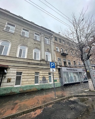 Поликлиника рядом с горевшей гостиницей "Россия" временно не работает