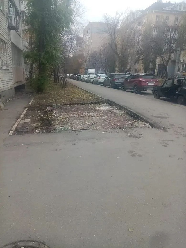 В Саратове с начала года демонтировали более тысячи незаконных построек