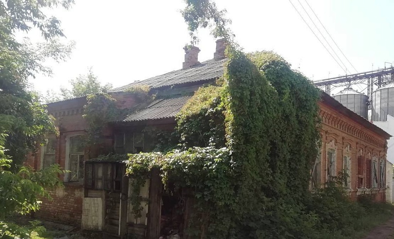 Памятник за рубль: в Энгельсе продают объекты культурного наследия