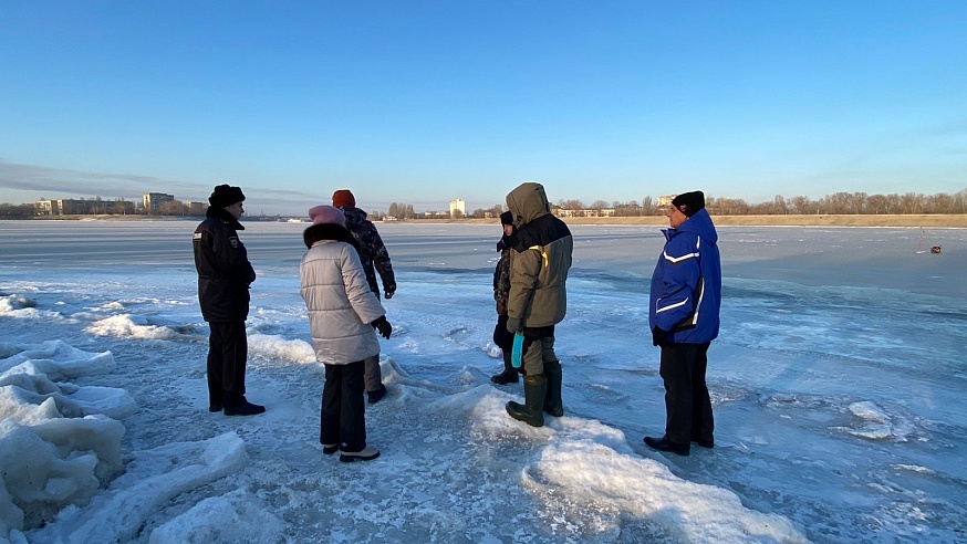 За выход на лед оштрафовали четырех балаковцев