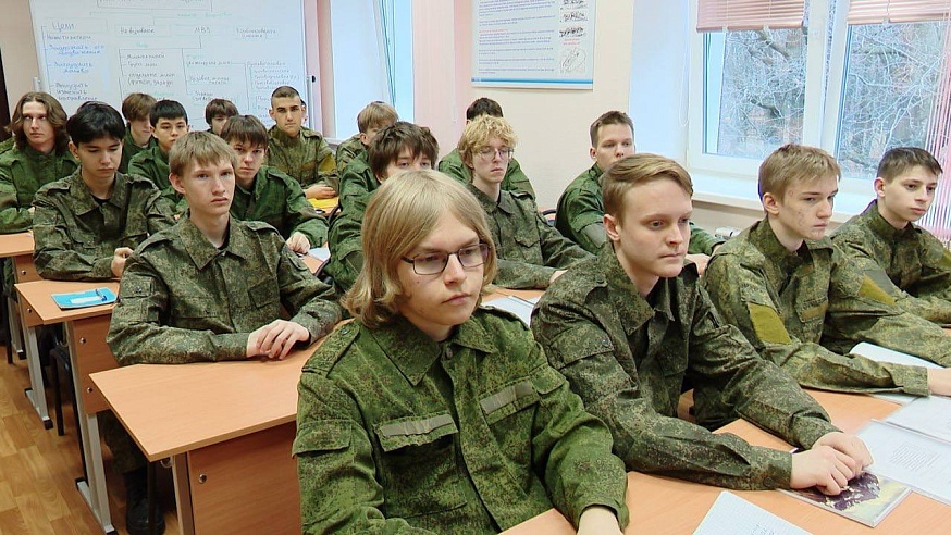 В Саратове открыли первую смену учебных сборов в военно-тактическом городке