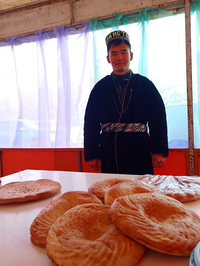 От казахской юрты до таджикского дастархана: новоузенский фестиваль стал мостом между народами