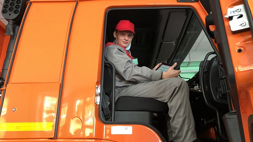 Балашовский техникум открыл мастерские по обслуживанию грузовой техники и легковых автомобилей