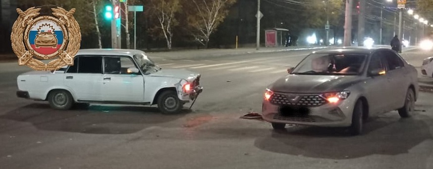 В Ленинском районе при столкновении машин пострадала 16-летняя девушка