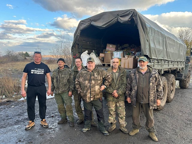 Саратовские волонтеры передали на фронт мотоциклы, продукты питания и строительные материалы