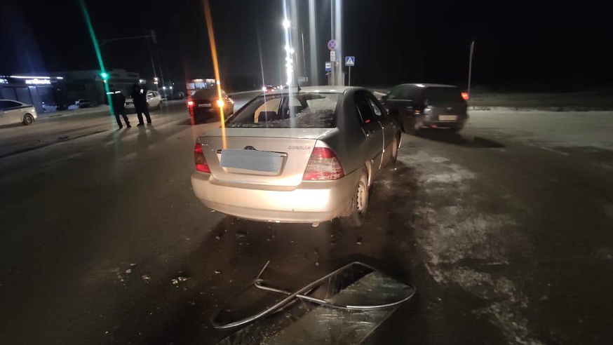 В Саратове при столкновении трех машин пострадал мужчина