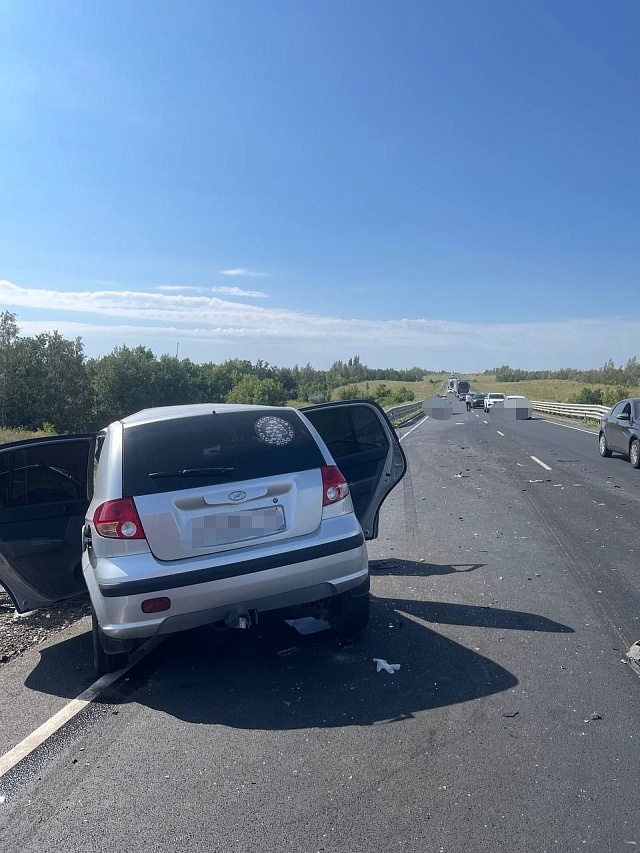  Два человека погибли в смертельном ДТП с грузовиком под Саратовом