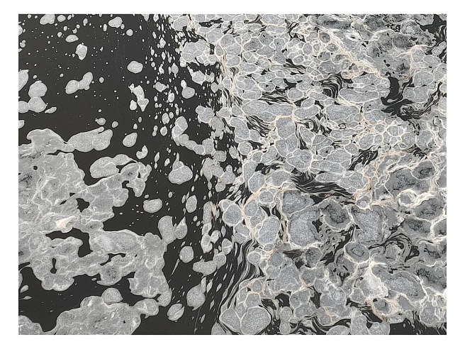 На Волге в Саратове заметили "пенные" льдины