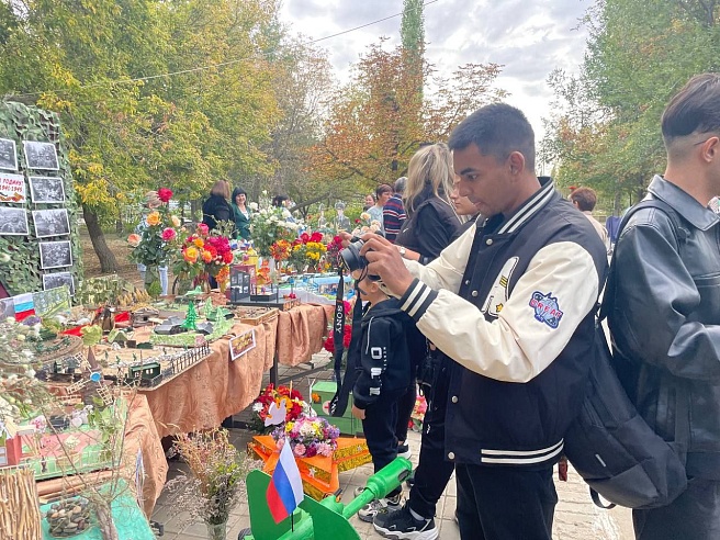 В Новоузенске прошел этнокультурный фестиваль "Уездный Самовар-2025"