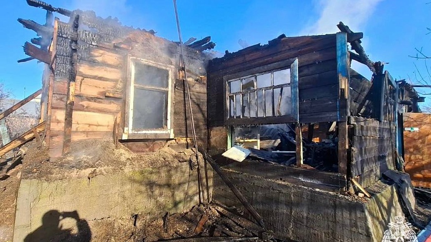 На пожаре в Духовницком районе погиб мужчина