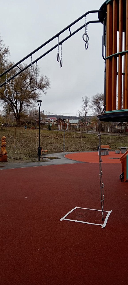 Сквер на Прессовой превратили в универсальную зону отдыха